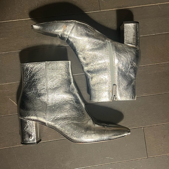 Kurt Geiger Silver Burlington Pointed Toe Ankle Boots 39 / 8.5 Women - Picture 2 of 5